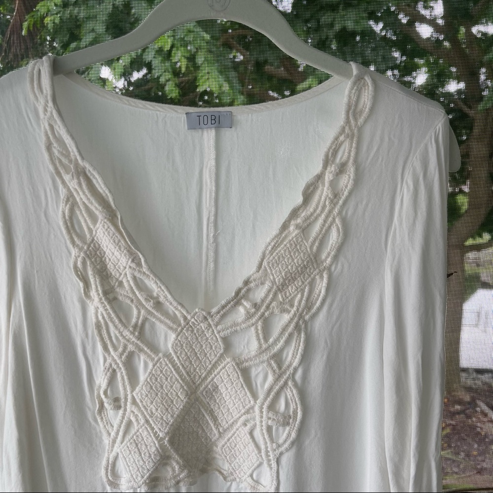 Tobi Embroidered Tunic - Picture 2 of 5